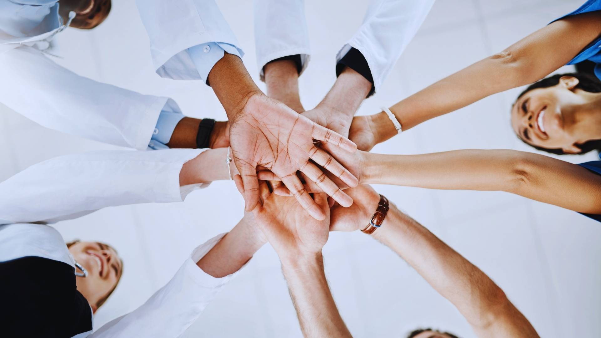 Bienestar emocional en el trabajo estrategias para cuidar a tu equipo - Serlog